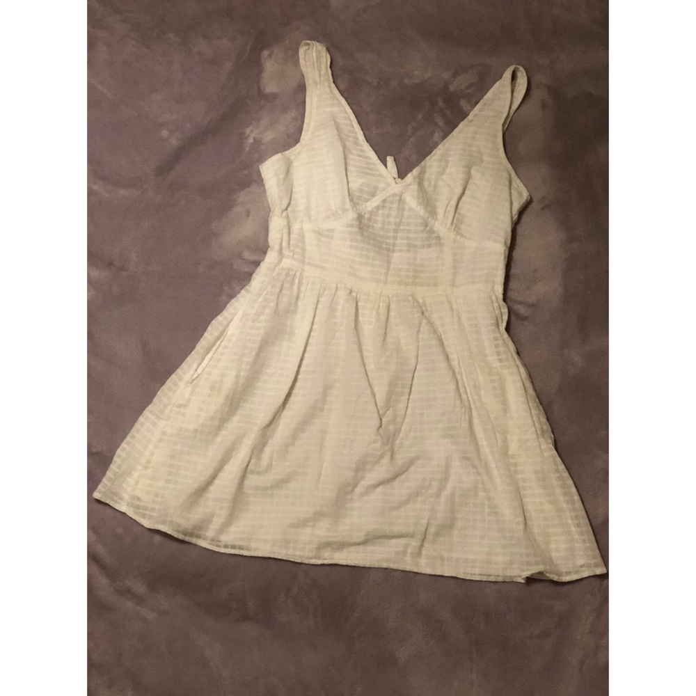 White tie back dress